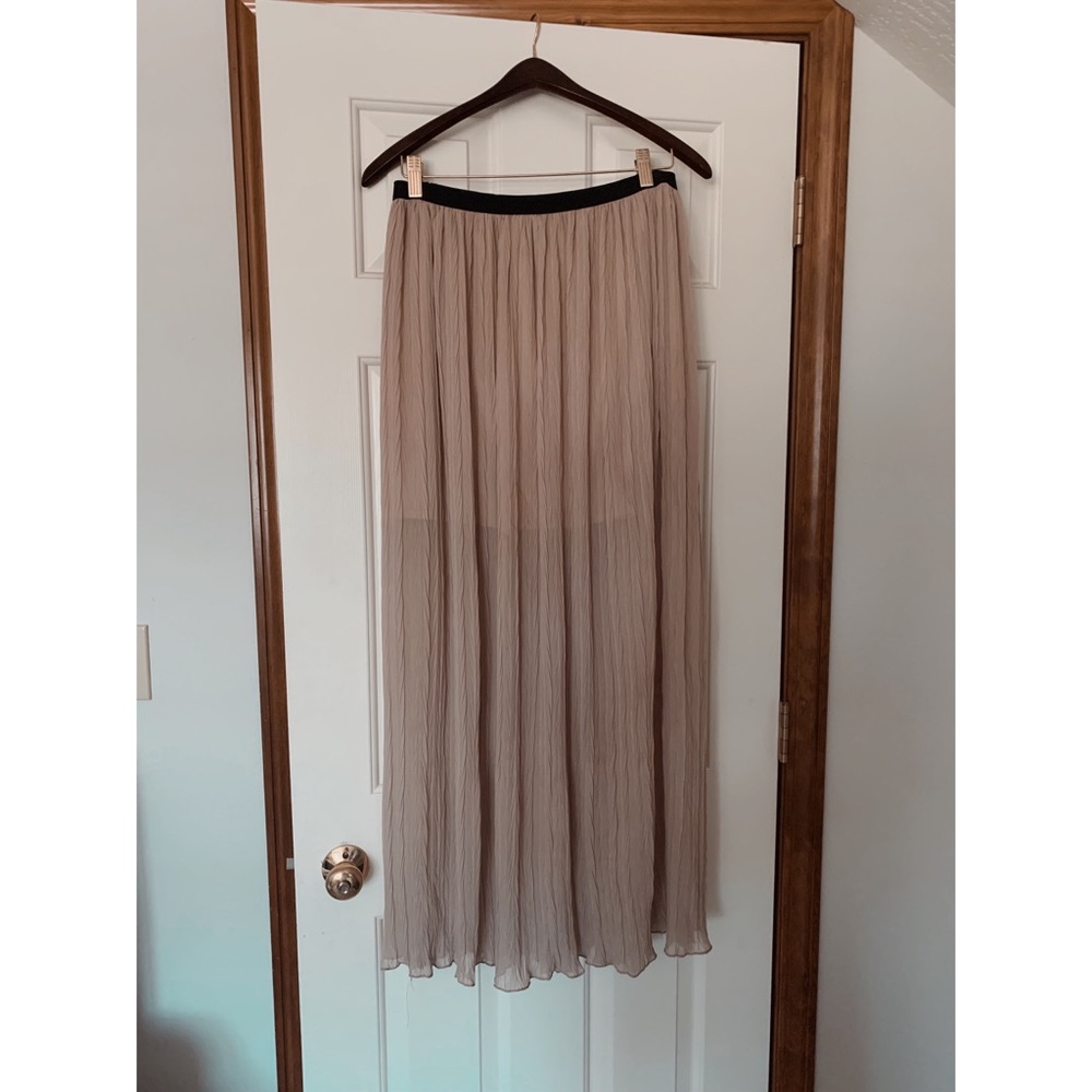 High waisted maxi skirt
